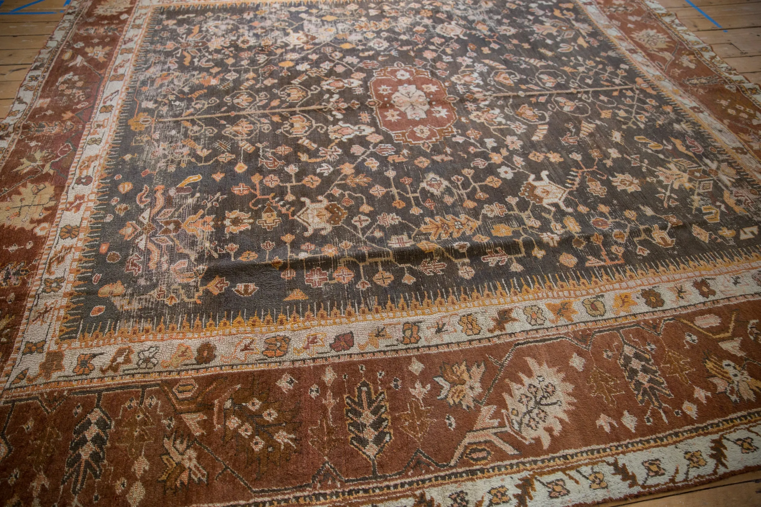 10.5x10.5 Vintage Oushak Square Carpet