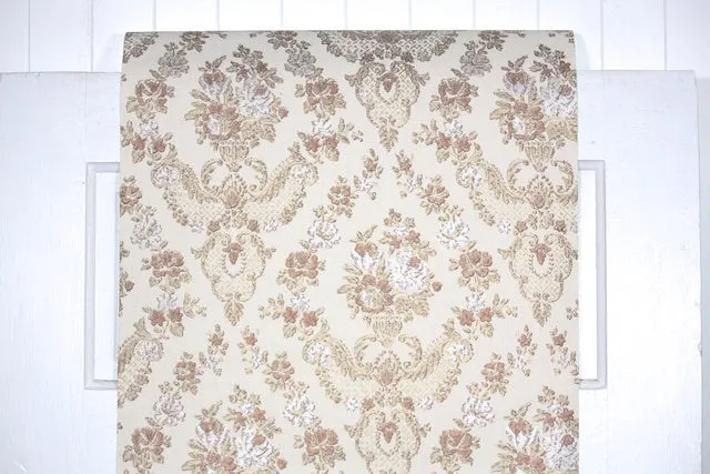 1970s Floral Damask Vintage Wallpaper