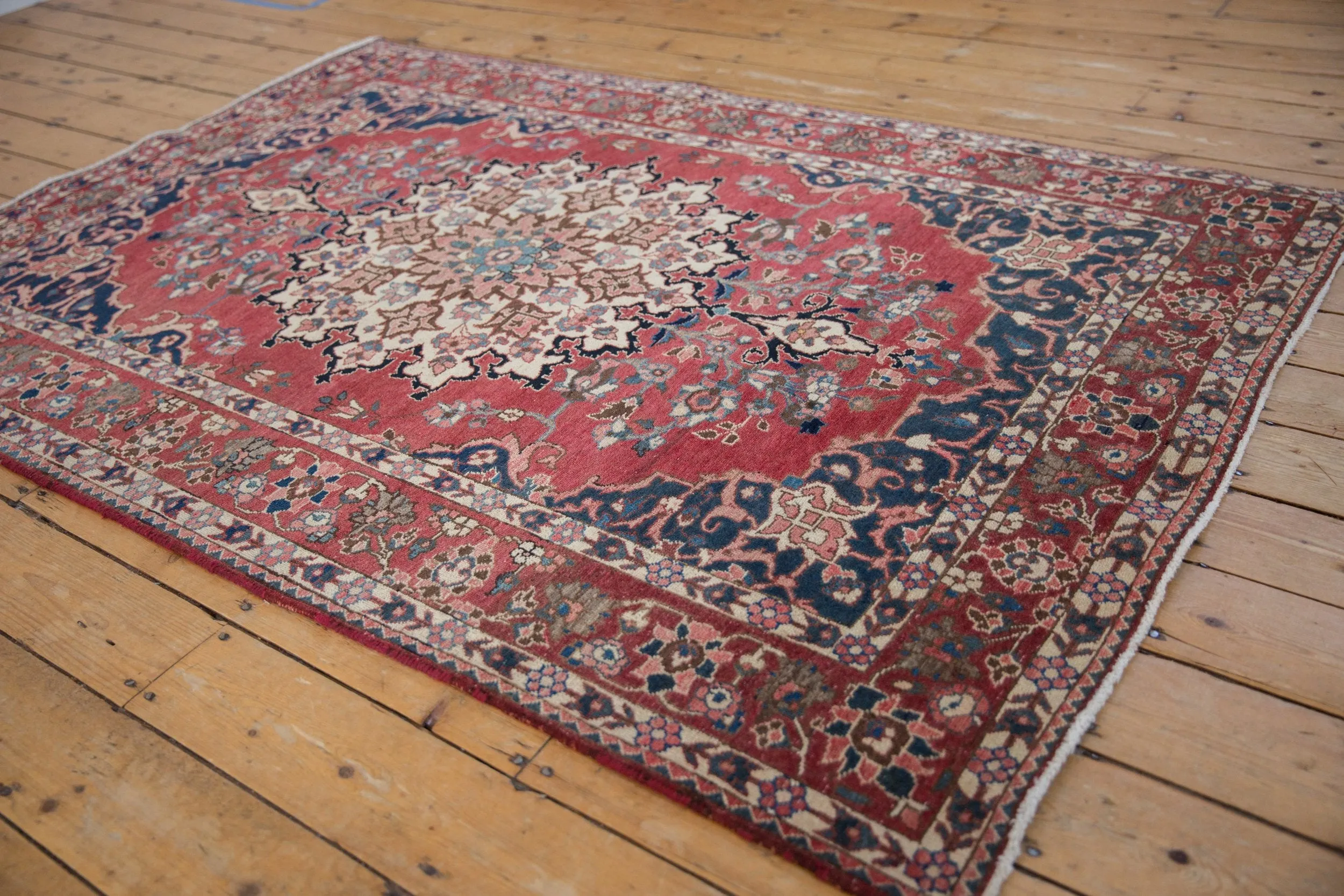 5x7 Vintage Baktiari Rug