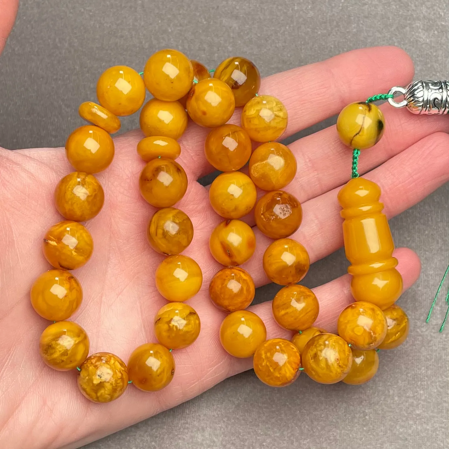 ANTIQUE AMBER MISBAHA 13,7mm 57,6g