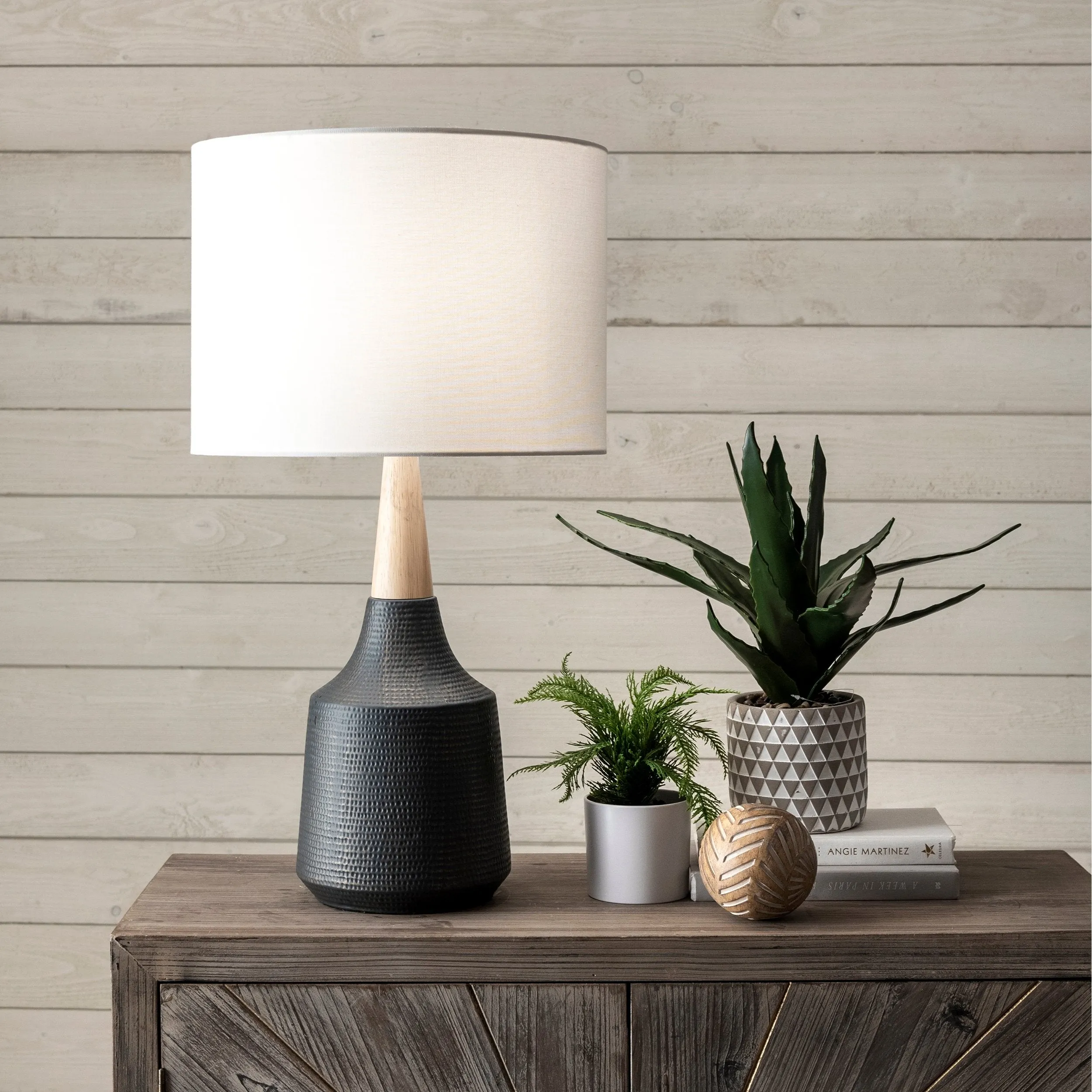 BLACK CERAMIC TABLE LAMP - 28
