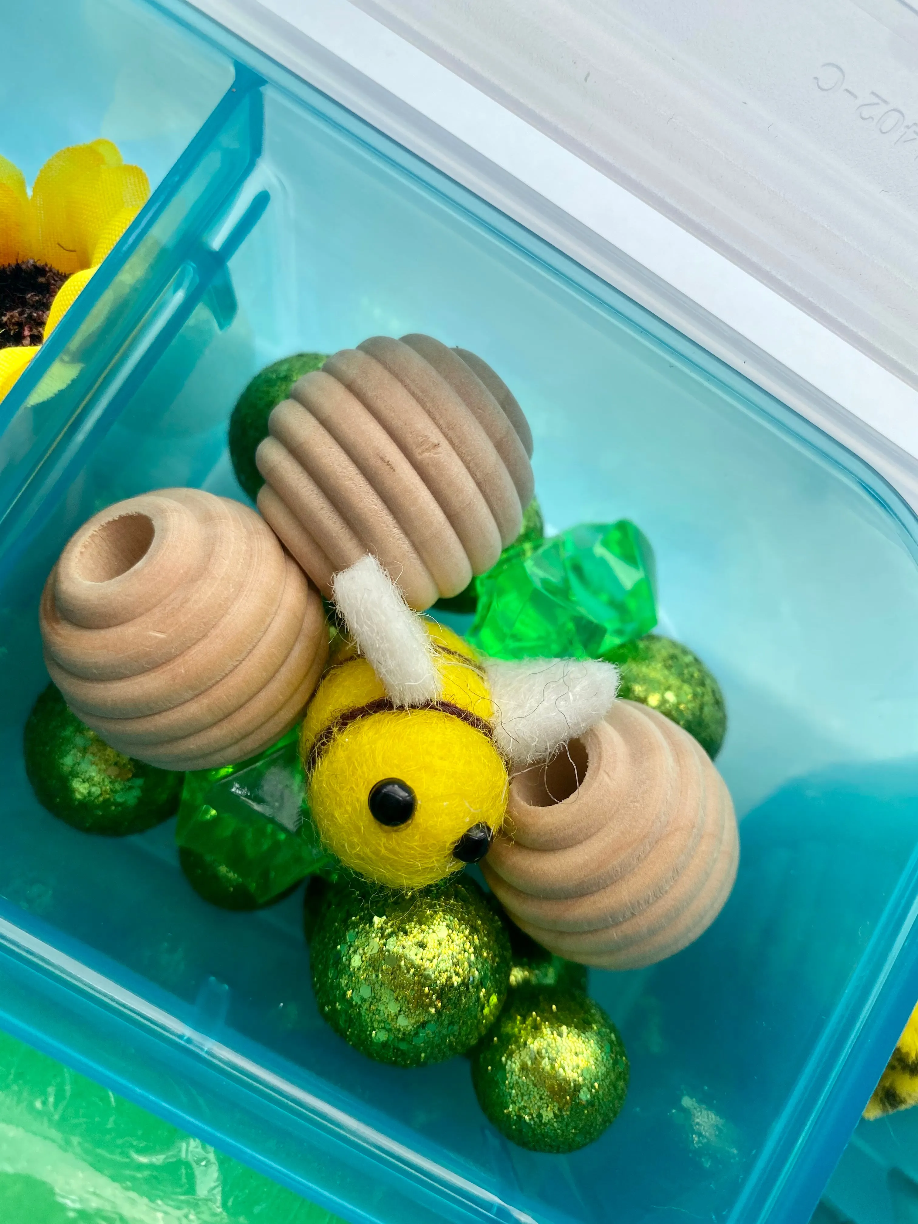 Bumblebee   Bug Garden Bin