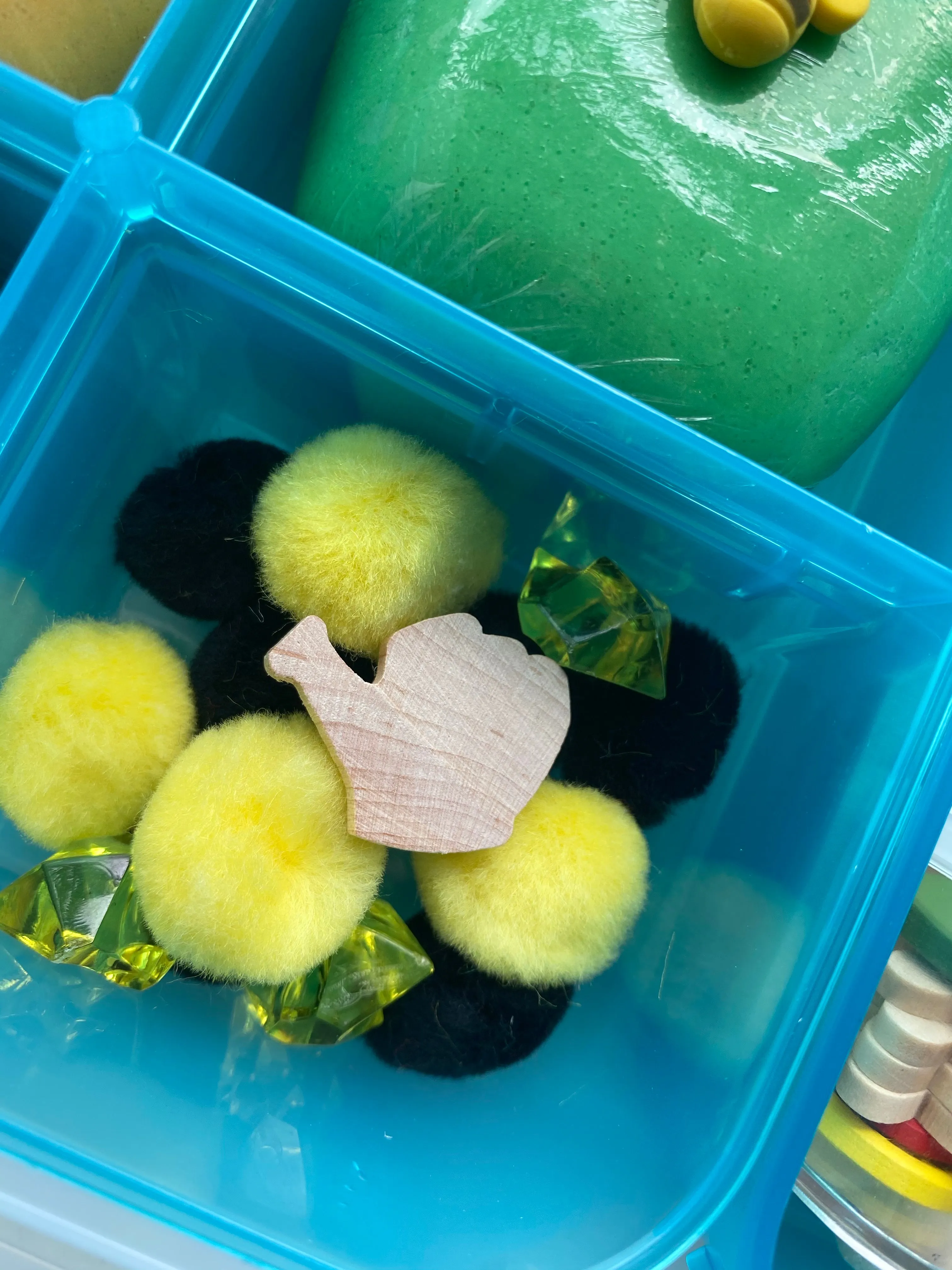 Bumblebee   Bug Garden Bin