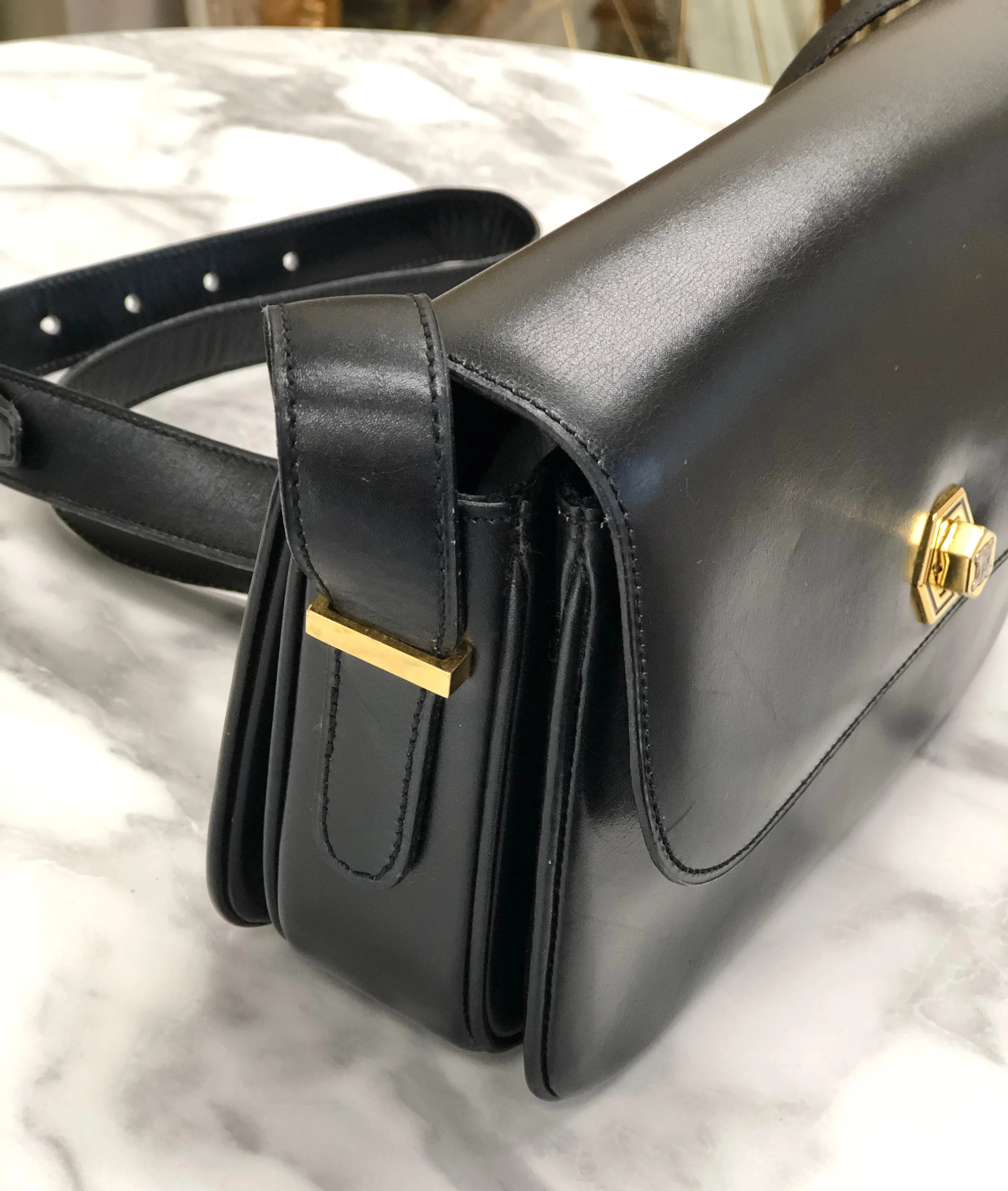CELINE Blason Triomphe Turn lock Crossbody Shoulderbag Black Vintage Old CELINE pcmwku