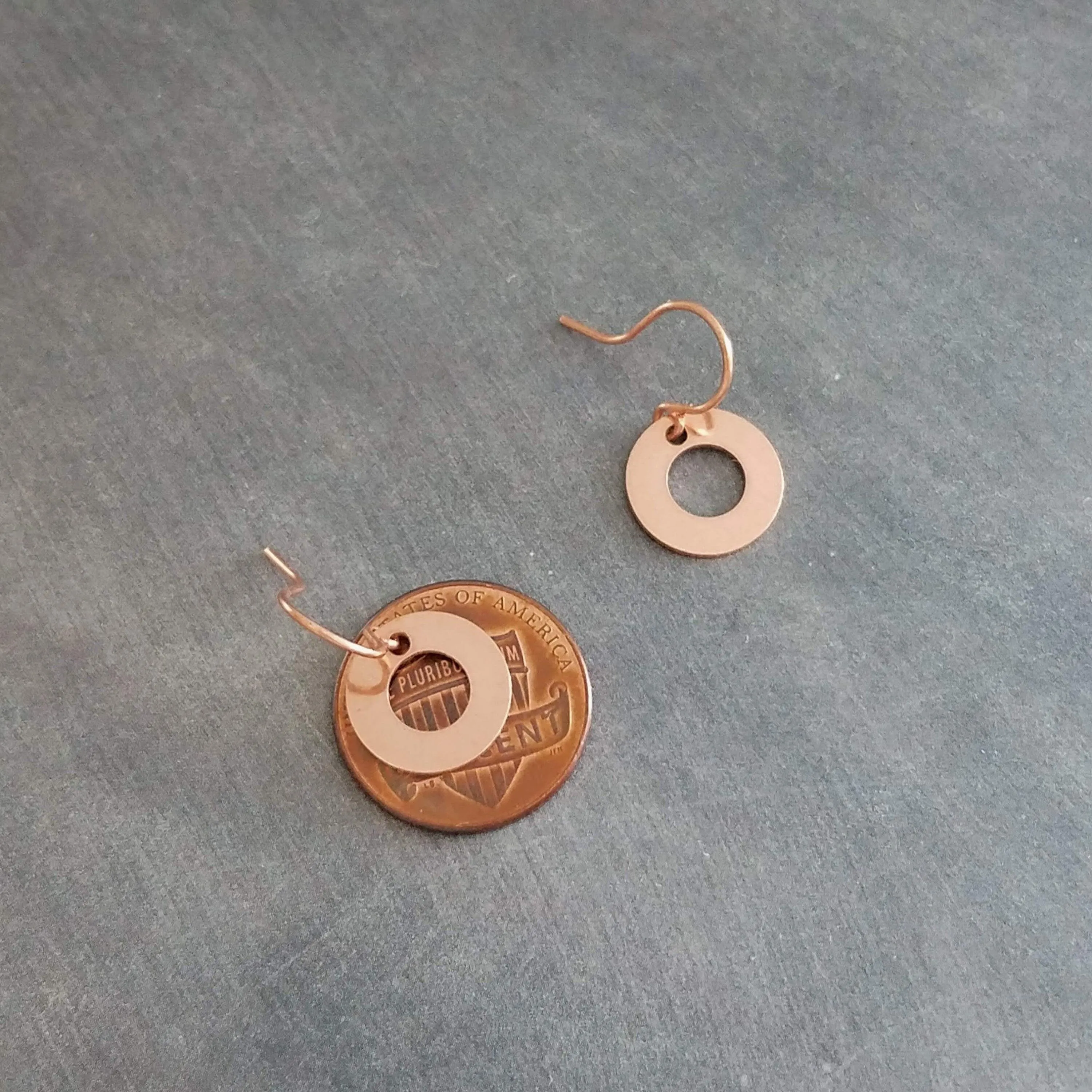 Copper Washer Earrings, donut earring, copper circle earring, small round copper earring, rose gold circle earring simple copper flat copper