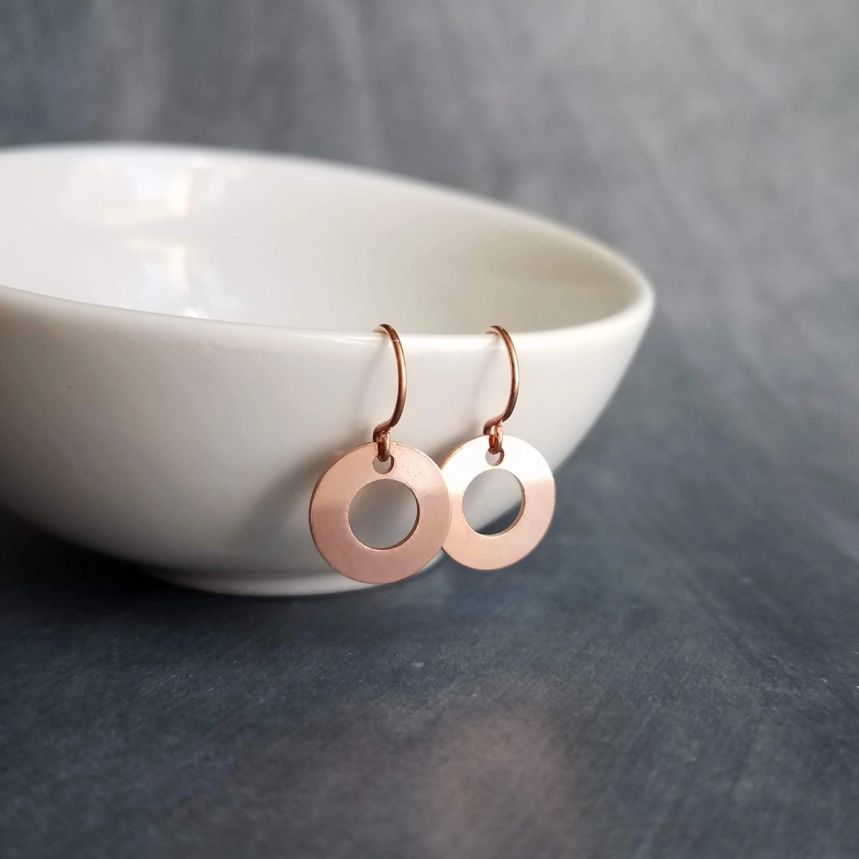 Copper Washer Earrings, donut earring, copper circle earring, small round copper earring, rose gold circle earring simple copper flat copper