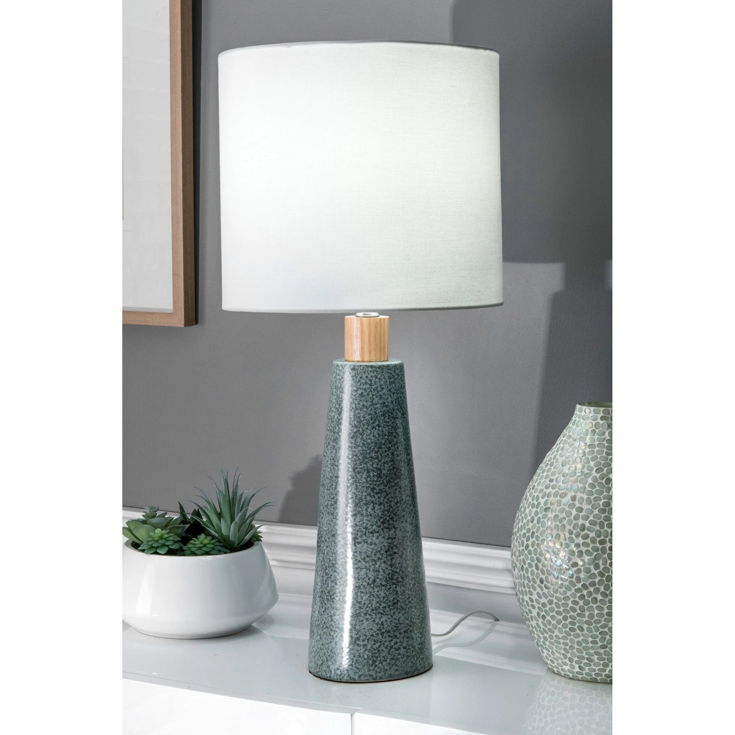 GREEN REACTIVE CERAMIC TABLE LAMP - 29