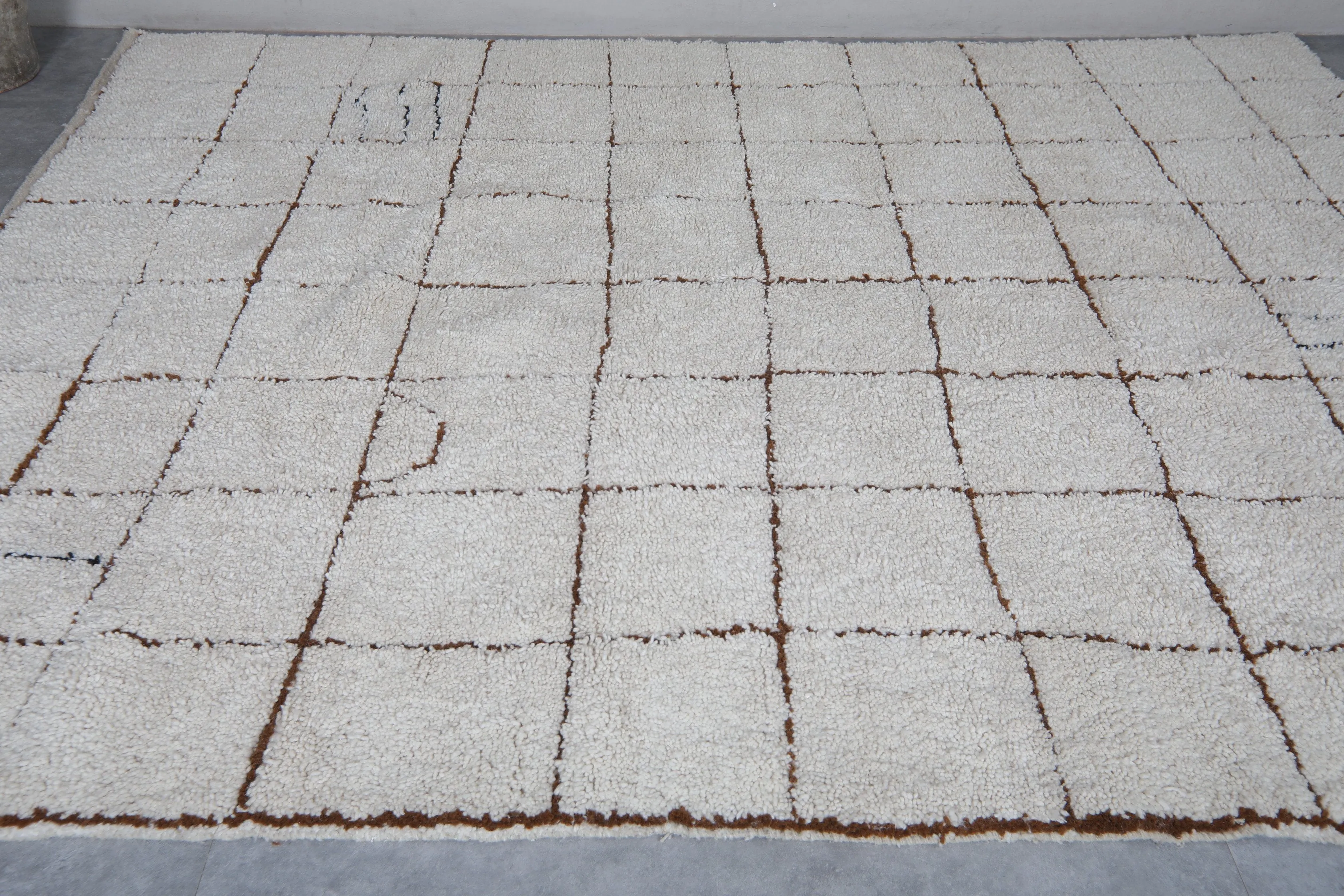 Grid Moroccan area rug - Handmade rug morocco