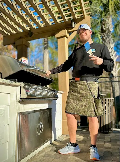 GRILLKILT Tailgater Grill Apron | Vintage Camo