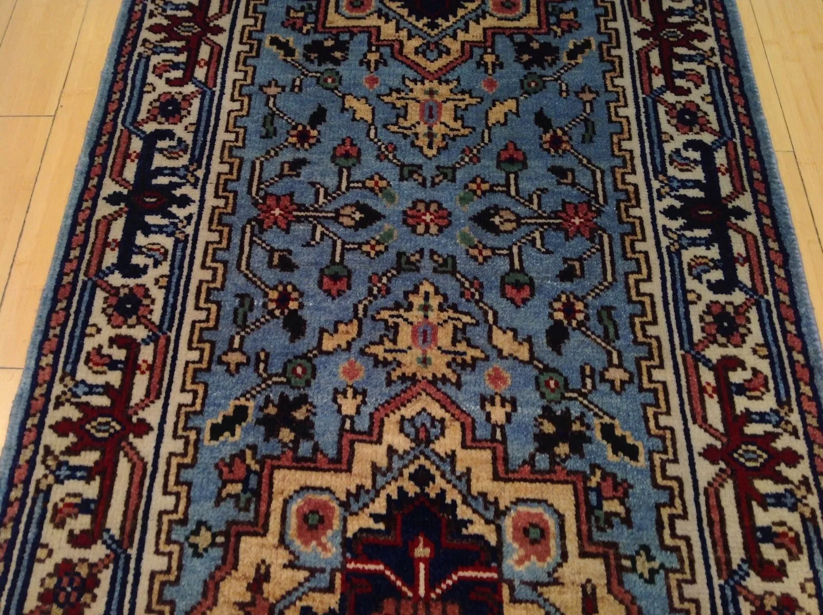 Hand-Knotted Serapi/Heriz Design 100% Wool Rug Handmade (Size 2.7 X 9.10) Brral-1518