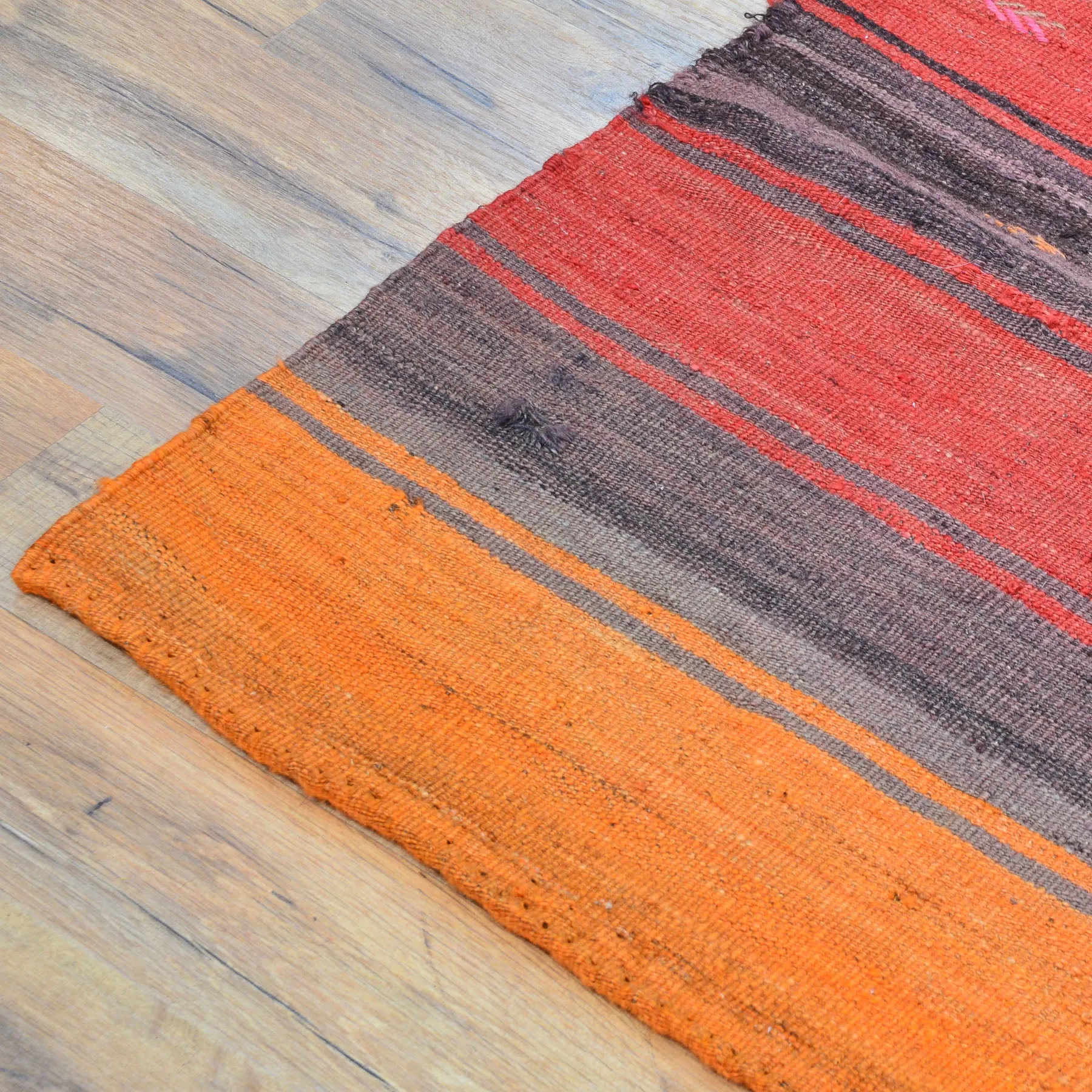 Hand-Woven Tribal Turkish Kilim 100% Wool Rug (Size 4.2 X 5.3) Cwral-8652