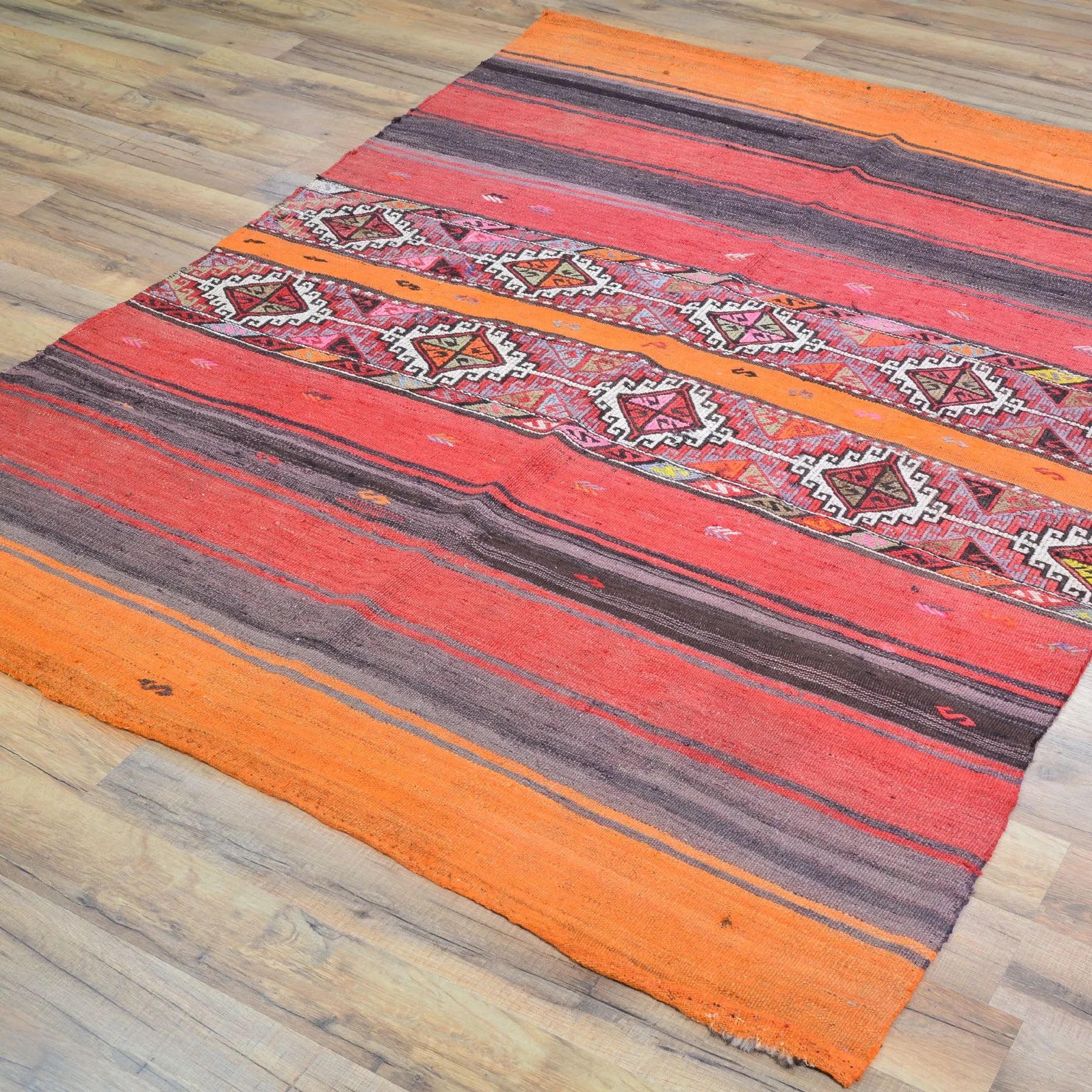 Hand-Woven Tribal Turkish Kilim 100% Wool Rug (Size 4.2 X 5.3) Cwral-8652
