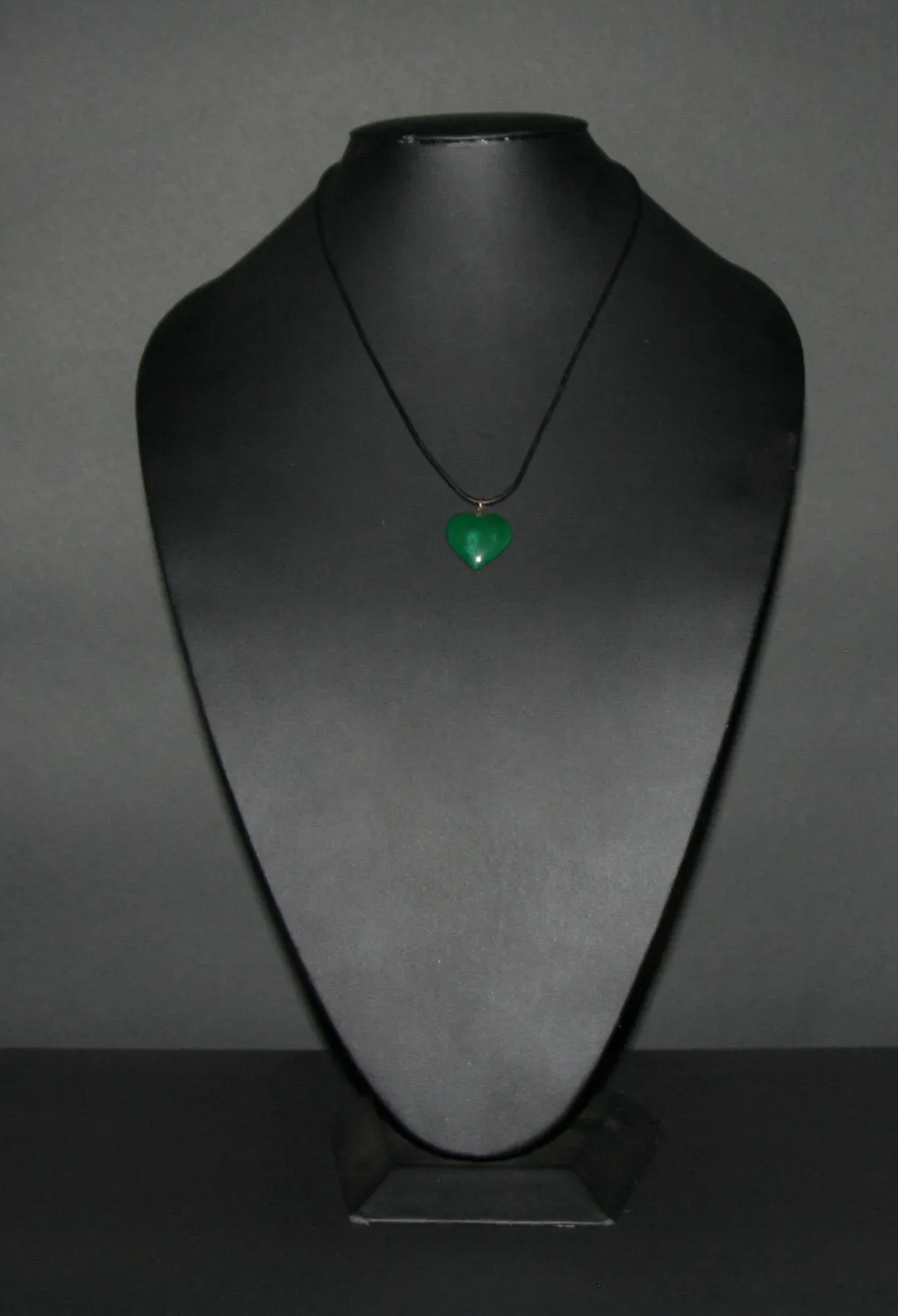 Malachite Heart Pendant Necklace Vintage on Leather 22" L