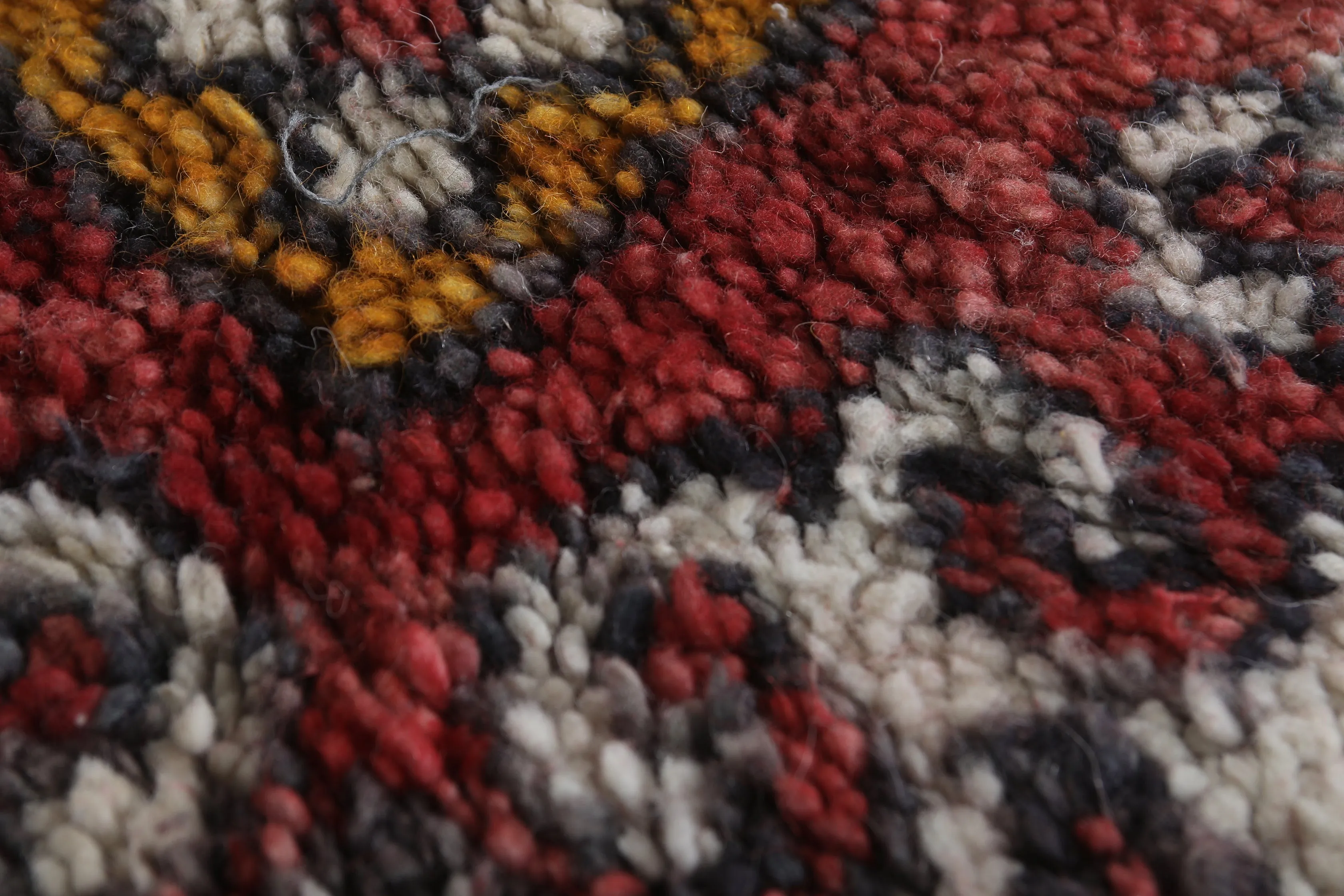 Moroccan rug 4.5 FT X 7.5 FT