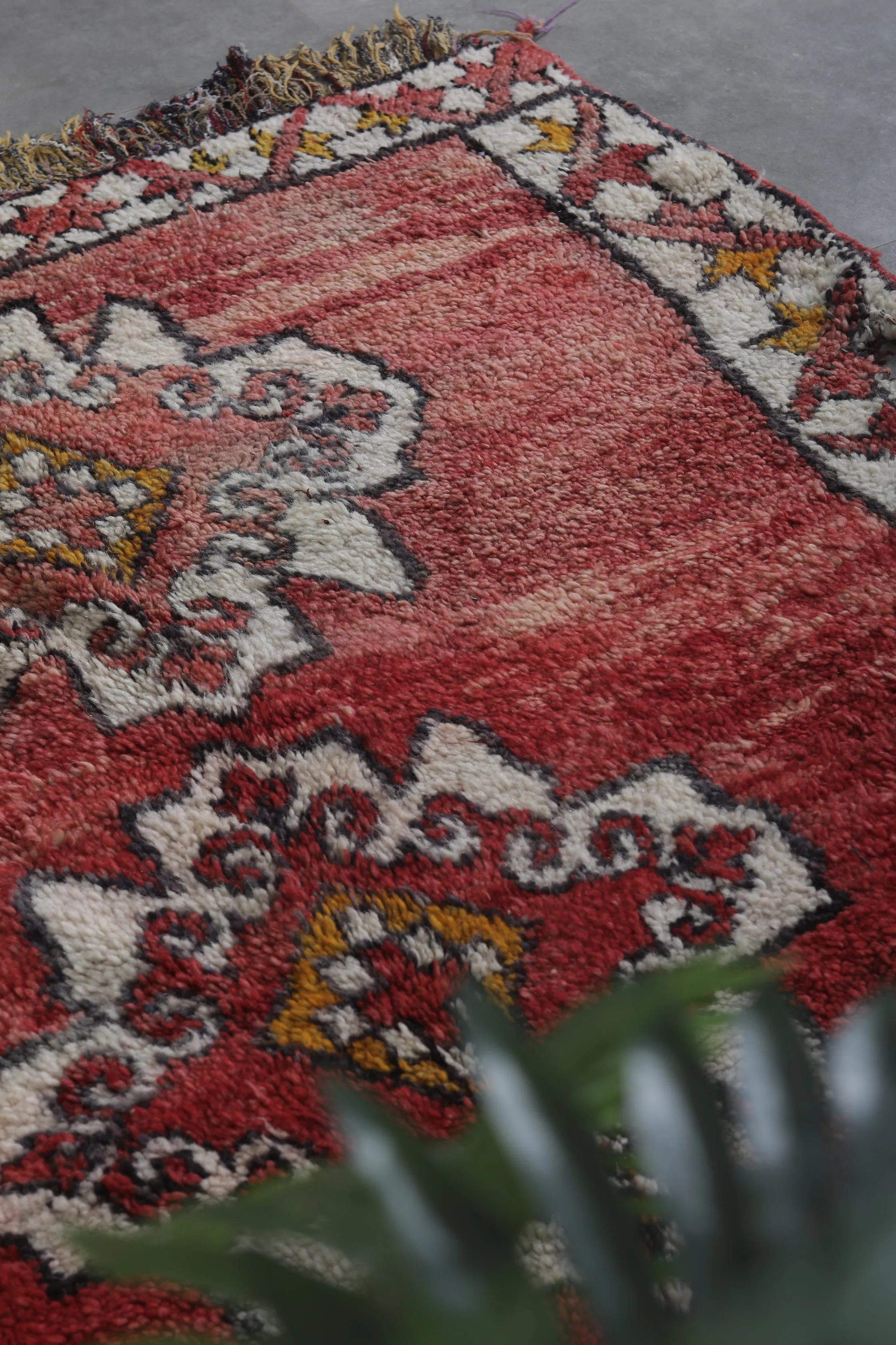 Moroccan rug 4.5 FT X 7.5 FT