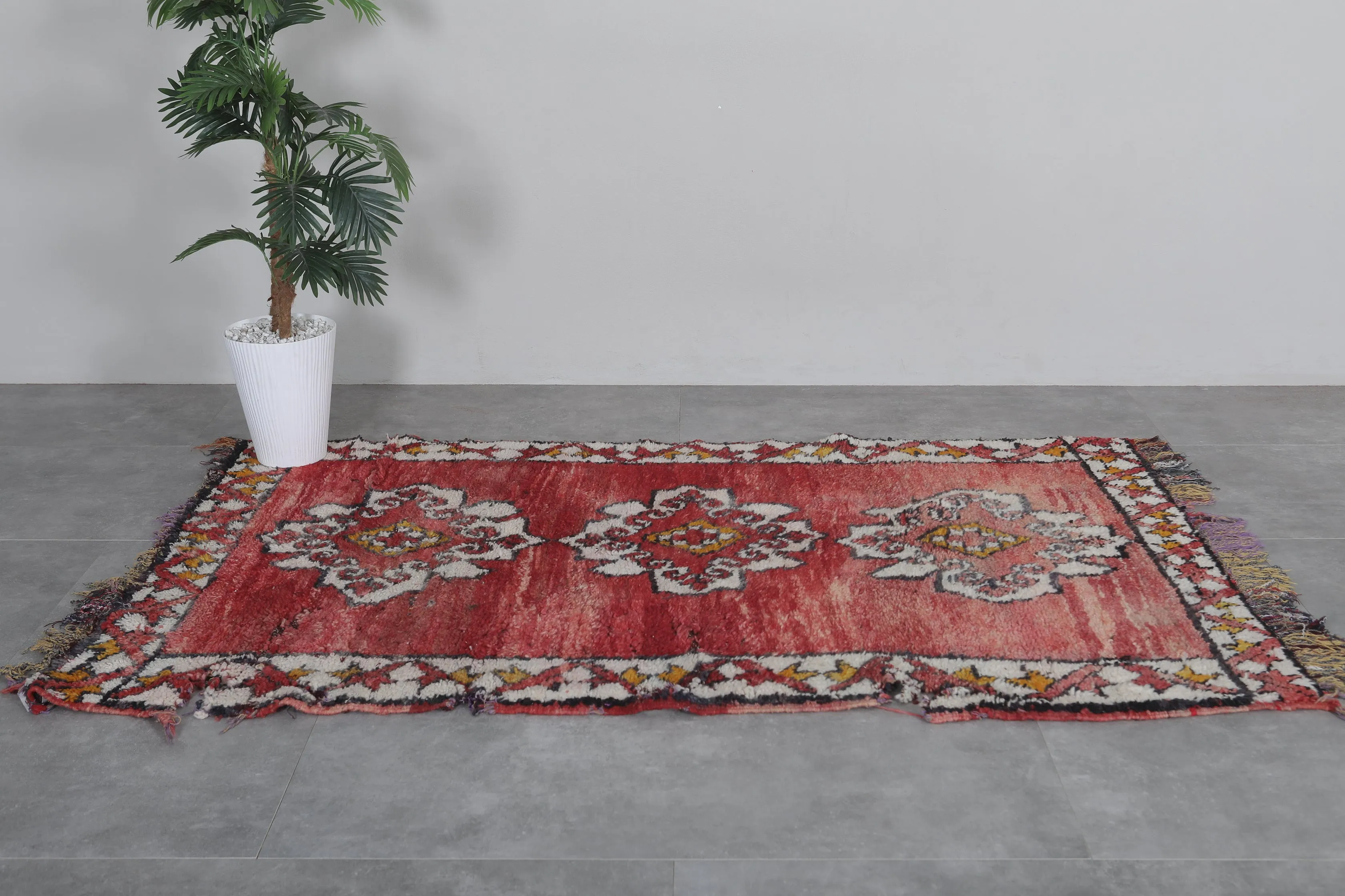 Moroccan rug 4.5 FT X 7.5 FT