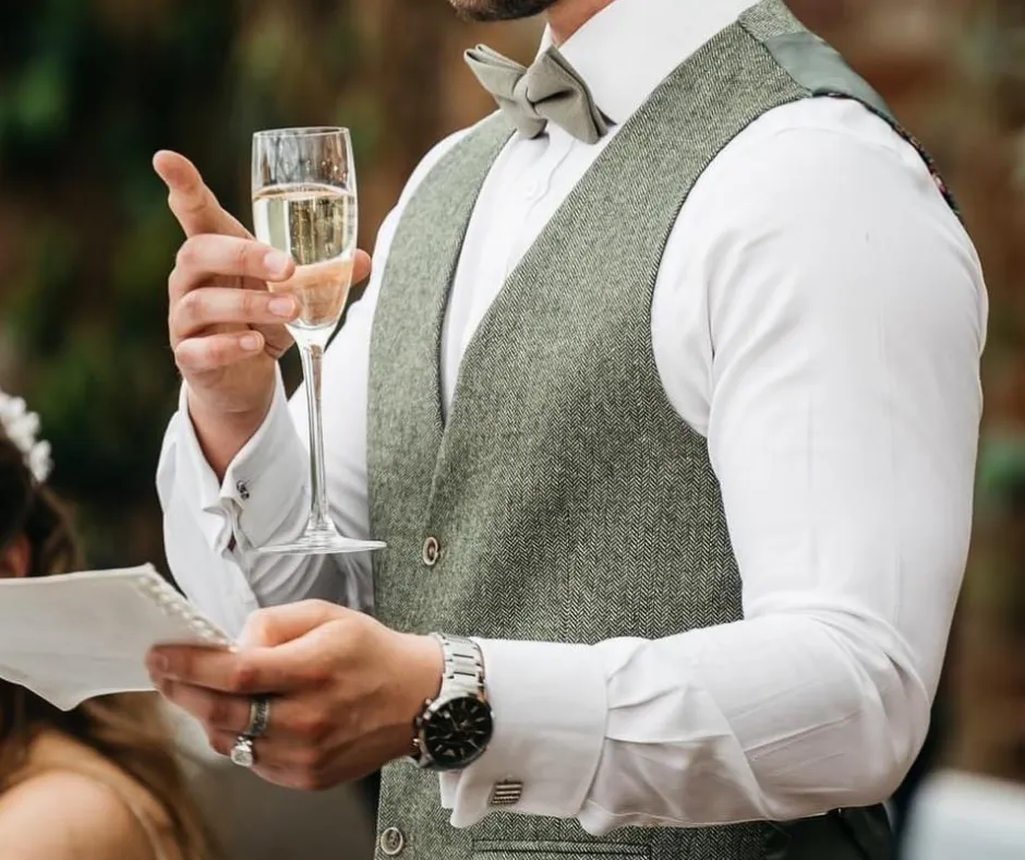 Neve Green Pocket Square
