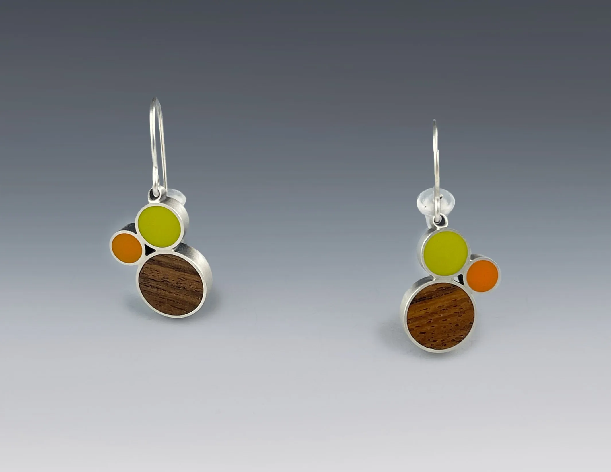 Node Small Dangle Earrings