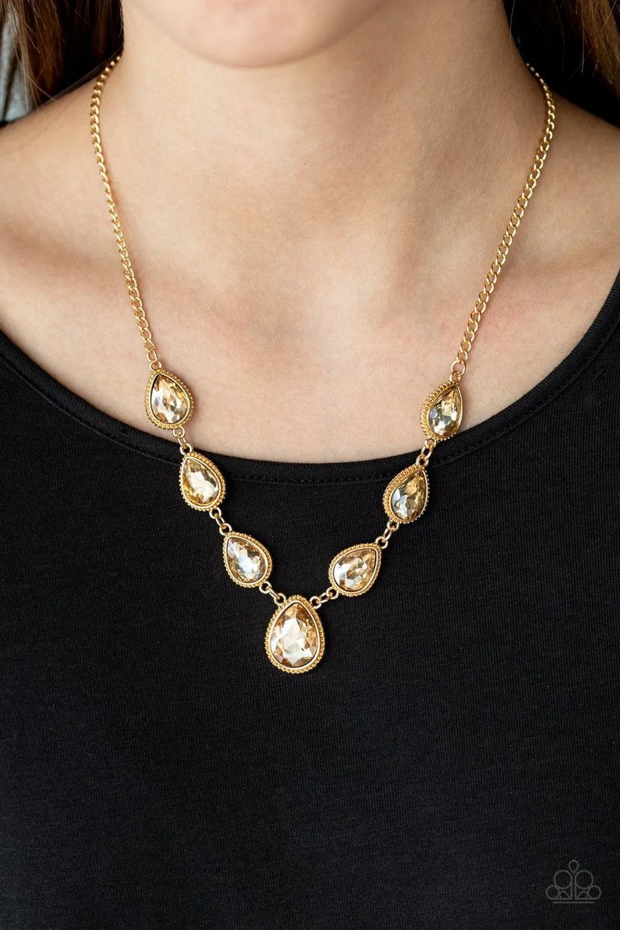 Paparazzi Socialite Social - Gold Necklace