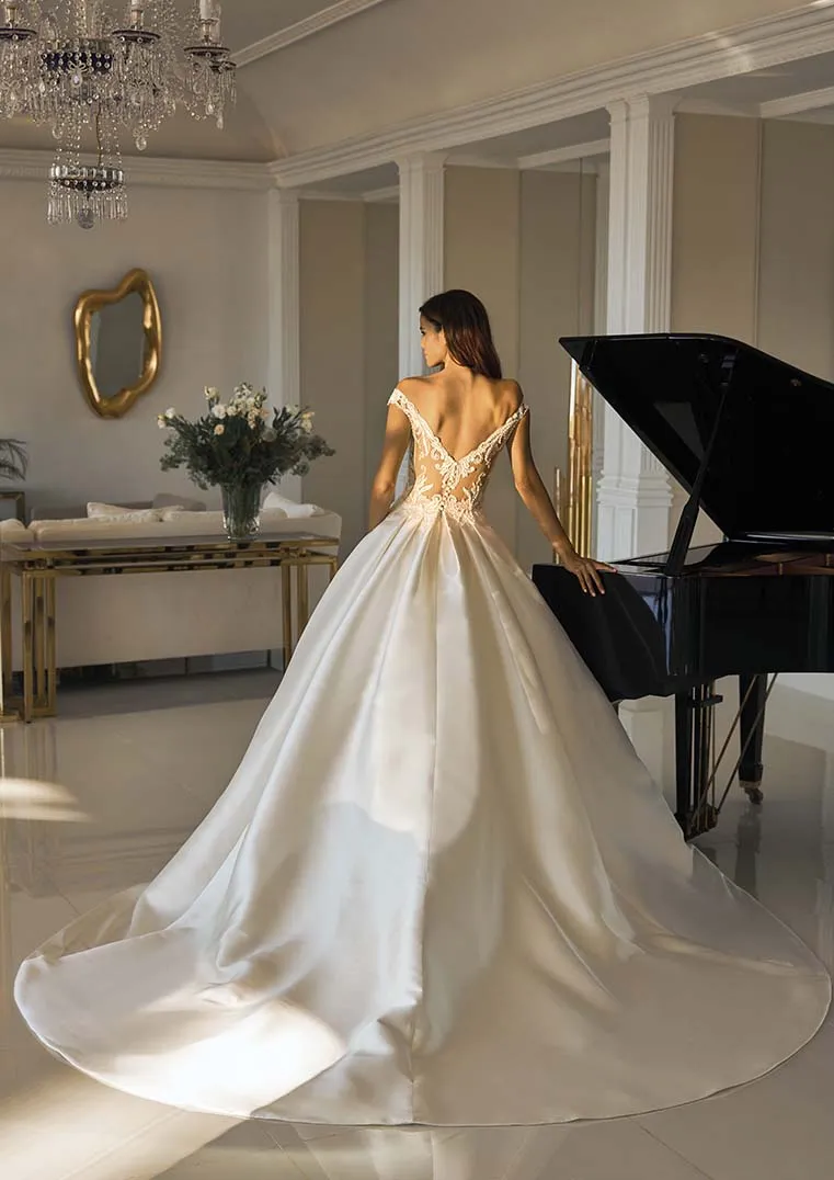Pronovias: Charleston (Clearance)