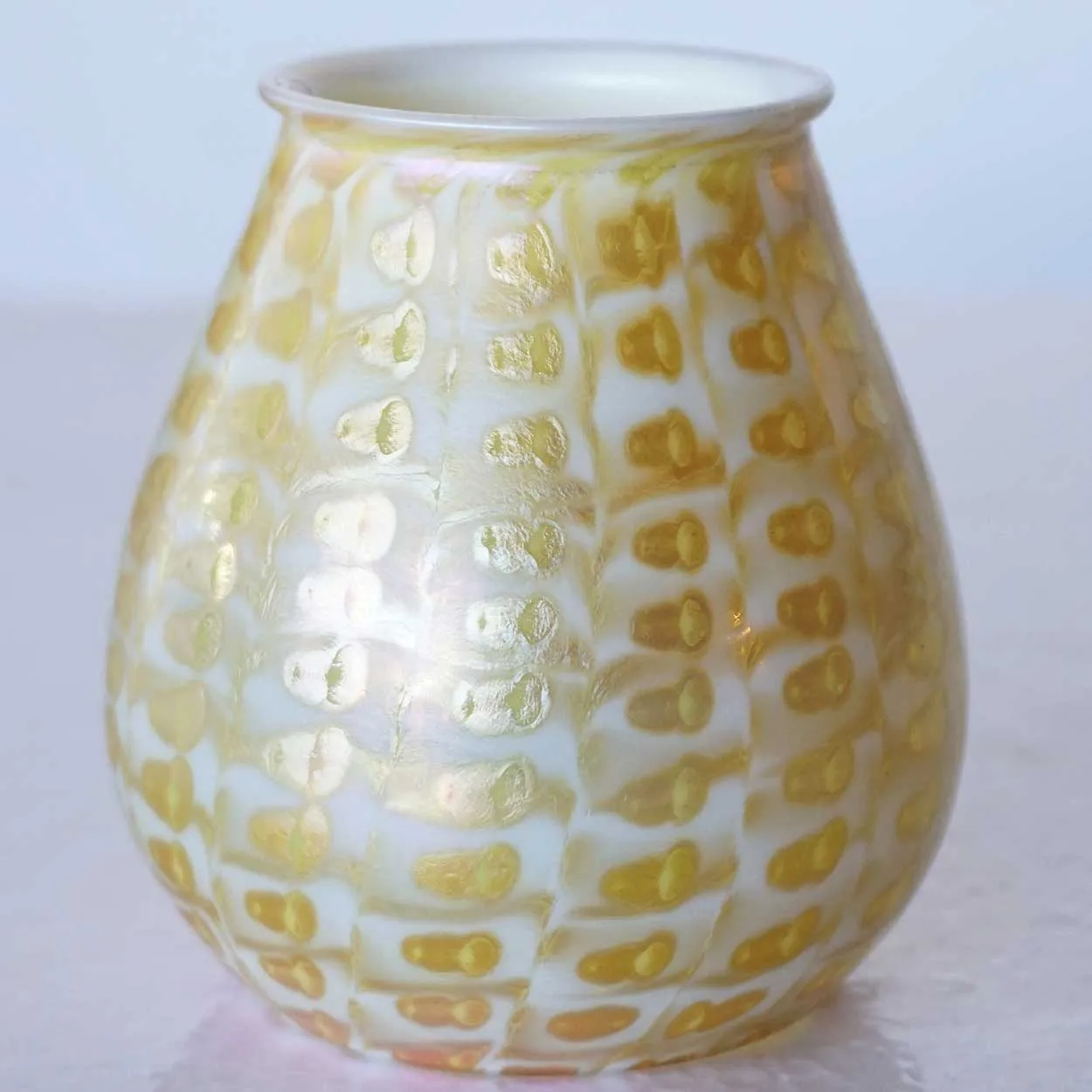 Rare American Quezal Glass Gold Zipper Pattern Candle Shade