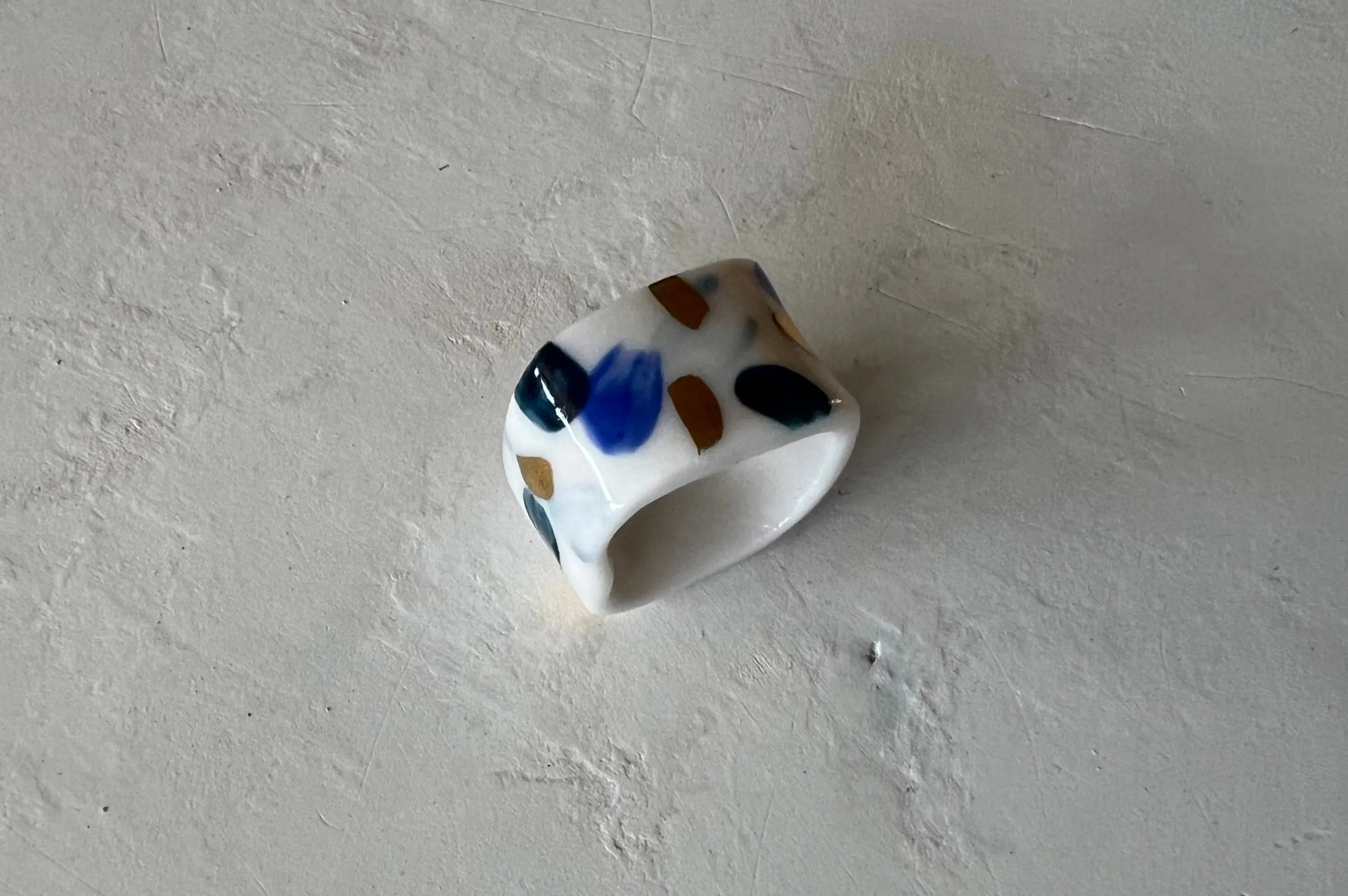 Sapphire Strokes Ring