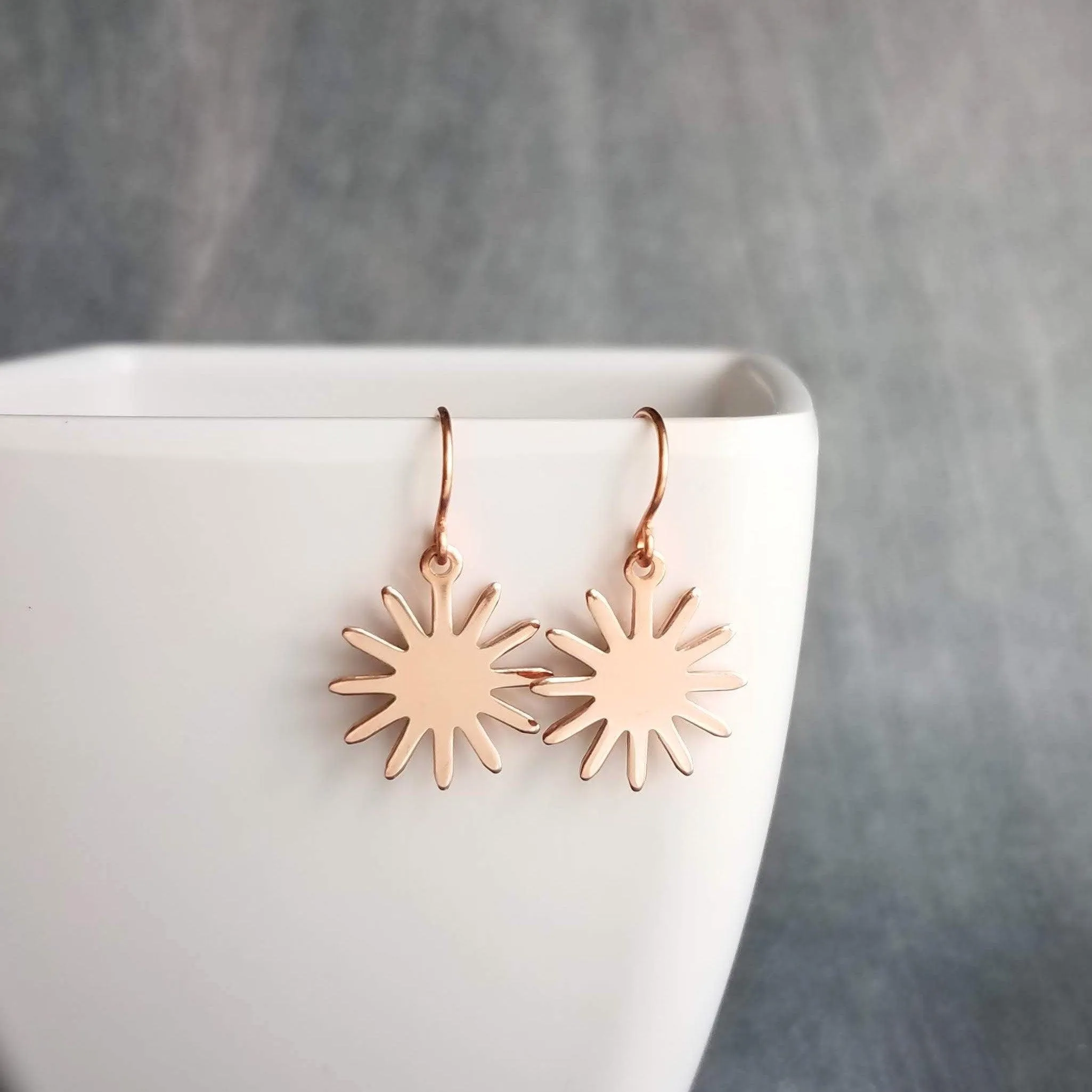 Small Copper Earrings, copper sun earring, sunshine earring, little earring, copper gear earring, sunny day earring, happy sun ray earring