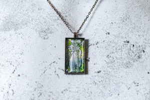 The Lily Cabochon Necklace
