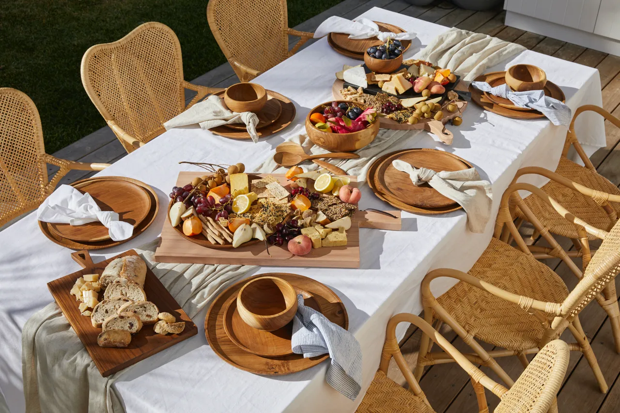 Urban Oasis Solana Serving Board Round