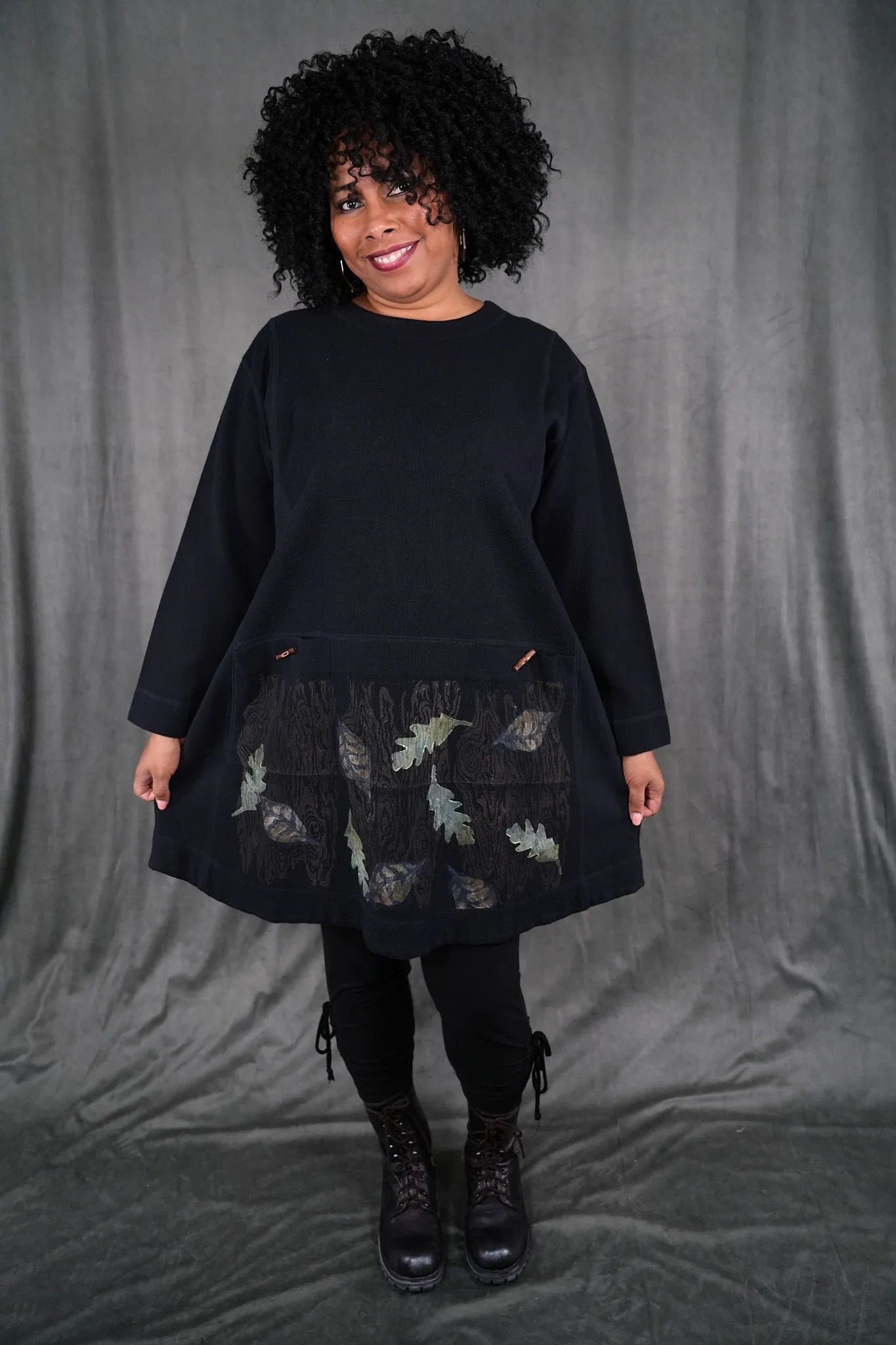 V1322 Woodland Cottage Dress Midnight-P