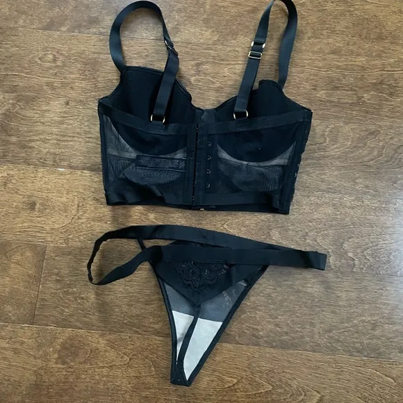 Victoria’s Secret Black Lace Bralette Thong Set