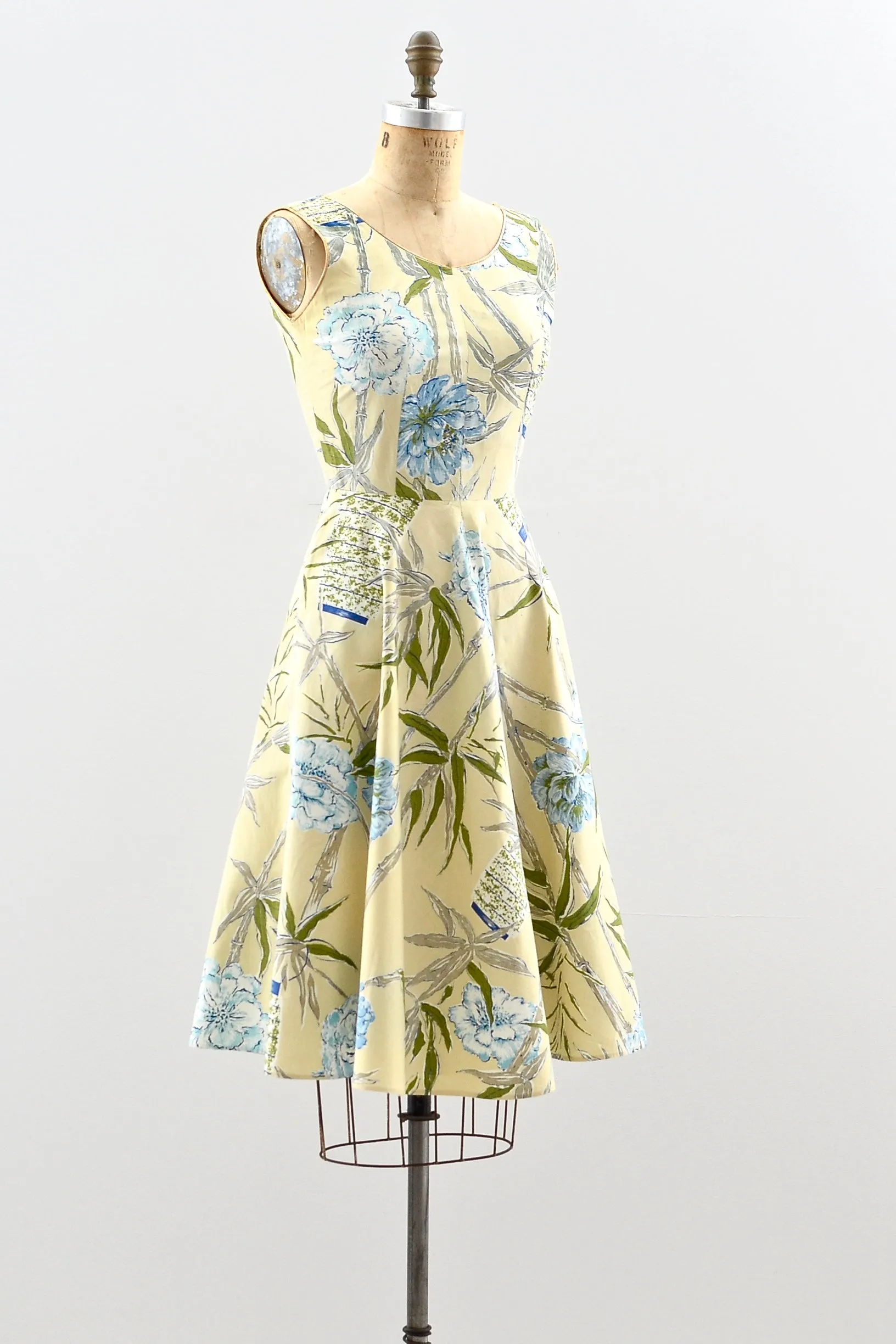 Vintage 1950s Floral Print Dress / XS