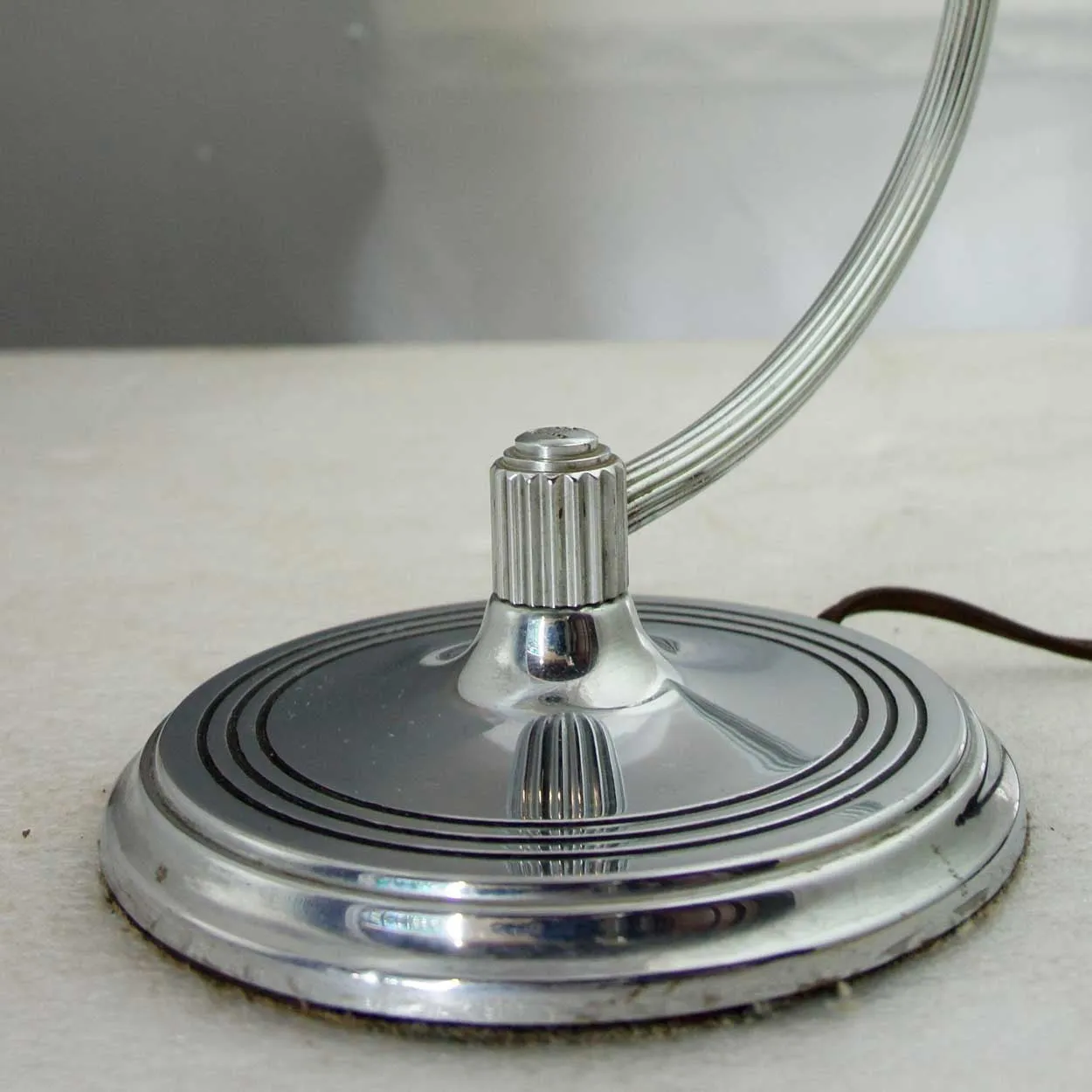 Vintage American Chase Art Deco Chrome One-Light Table Lamp