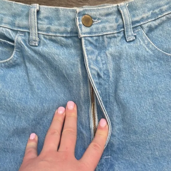 Vintage | David David | Rigid Denim High Rise Straight Leg Cheetah Pocket Jeans
