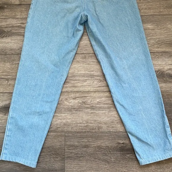 Vintage | David David | Rigid Denim High Rise Straight Leg Cheetah Pocket Jeans