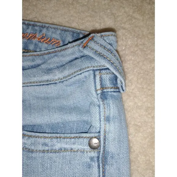 Vintage Vigoss Premium Denim Jeans 3/4 Light Wash Straight Leg Slight Flare