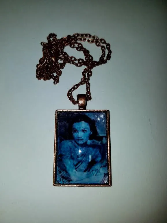 Vivien Leigh - 1937 Cabochon Necklace