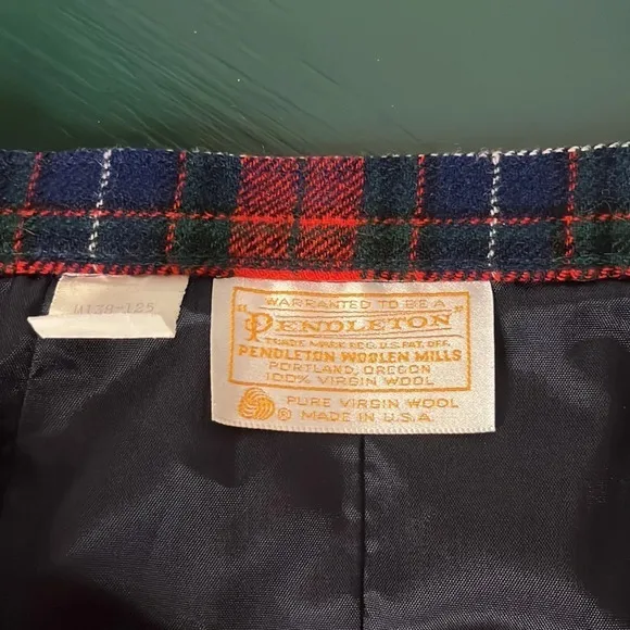 VTG Pendleton Red Plaid 100% Virgin Wool Skirt