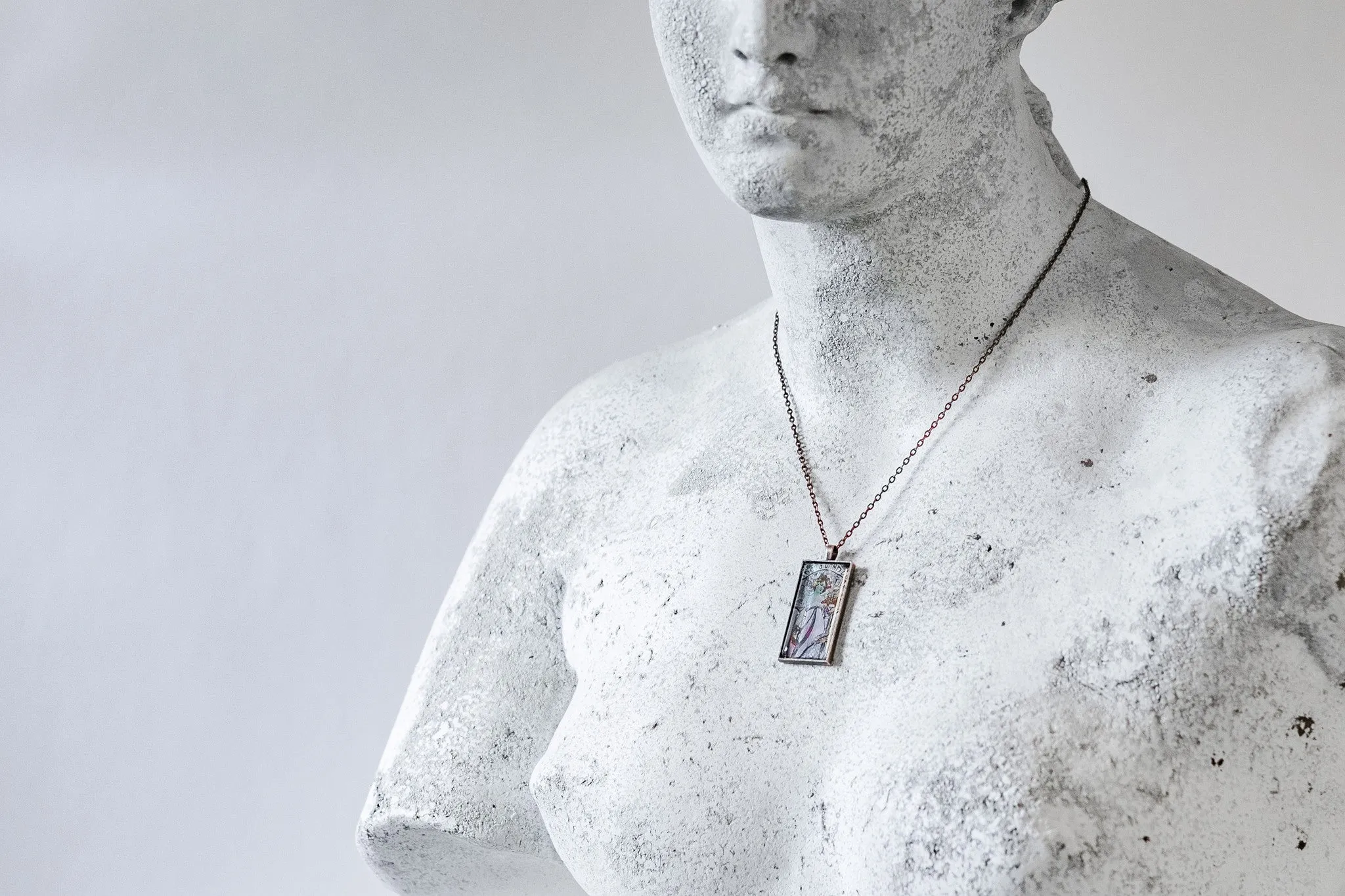 White Star Cabochon Necklace