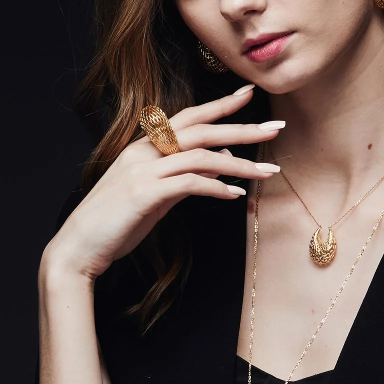 Yemyungji 18 Karat Yellow Gold Blooming Dome Ring